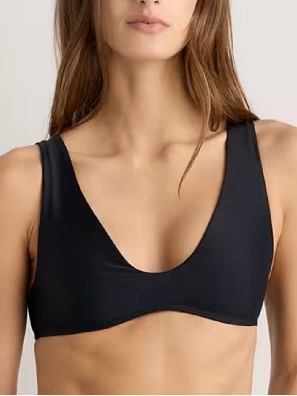 Quince Black Italian Plumge Seamless Bra Top M NWT